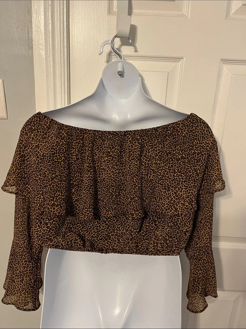 Show Me Your MuMu Brown Leopard Off-Shoulder Love Spell Ruffle Crop Top - Picture 14 of 15